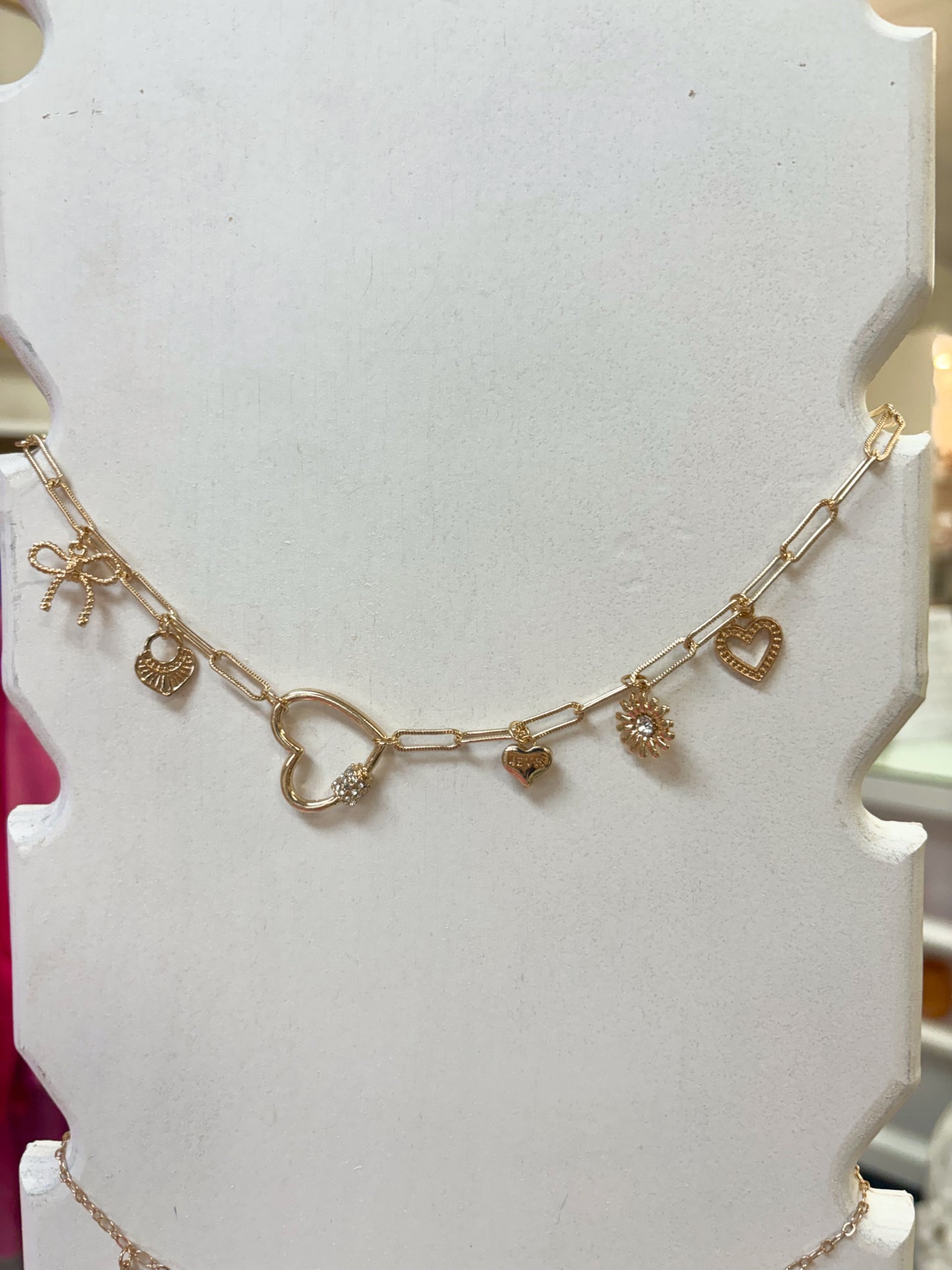 What’s Hot Jewelry Necklaces