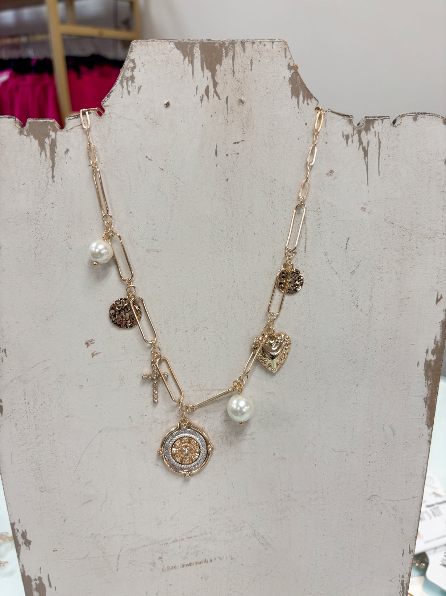 What’s Hot Jewelry Necklaces