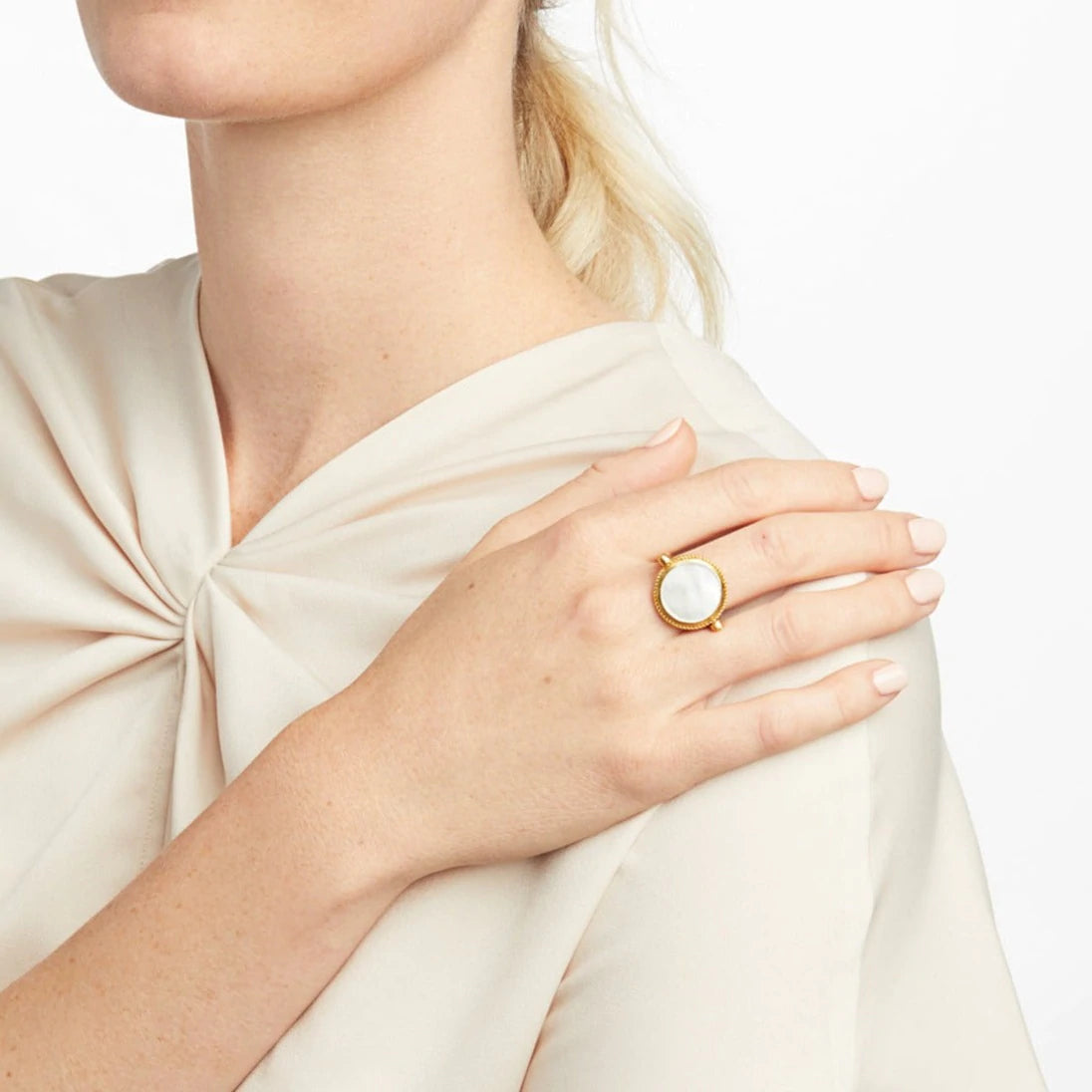 Coin Revolving Ring Gold/Mother of Pearl