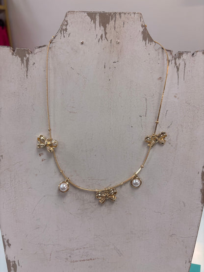 What’s Hot Jewelry Necklaces