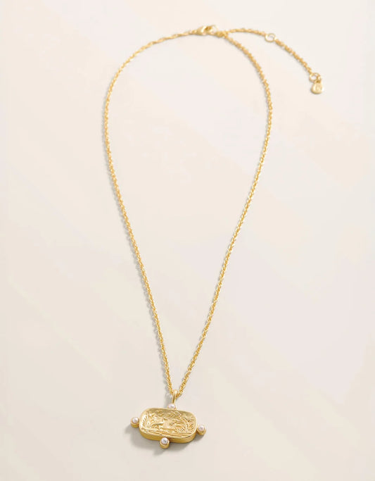 Salt marsh necklace