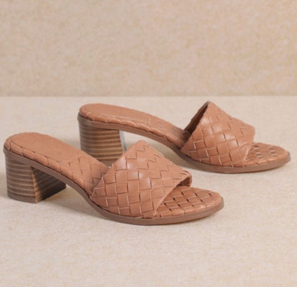 Helen Sandal