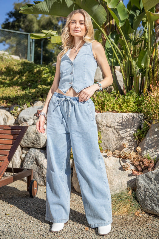 Ameka Vest